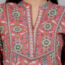 QOMN Pink Cotton Floral Print A Line Short Kurti image 4
