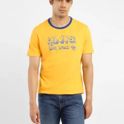 Levi's Yellow Cotton Regular Fit Printed T-Shirt image 4