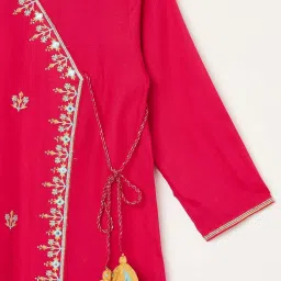 Melange by Lifestyle Kids Pink Embroidered Kurta Set image 4