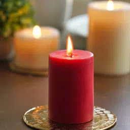 Pure Home and Living Red Vanilla Fluer Small Pillar Candles - Set of 2 image 1