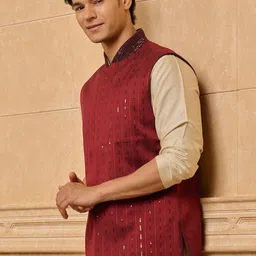 Tasva All Over Embroidered Woven Nehru Jacket image 2