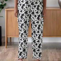 Bewakoof White Print Cotton Regular Fit Pyjamas image 1