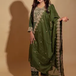 VredeVogel Ethnic Motifs Zari Embroidered Round Neck Kurta with Trouser & Dupatta-picture-25