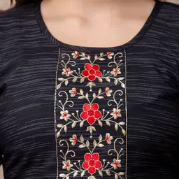 auzaai collection AUZAAI COLLECTIONS Selection Of 2 Ethnic Motifs Thread Work Round Neck Straight Kurtas image 3
