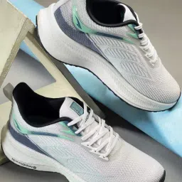 Asian Men's White Running Shoes image 1