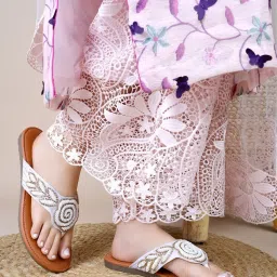 Shoetopia Women's White Thong Sandals image 1