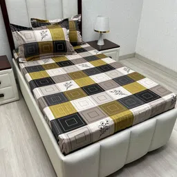 Pure Decor White & Green Geometric Single Bedsheet with 2 Pillow Covers-image-38