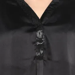 Qurvii Black Loose Fit Top image 4