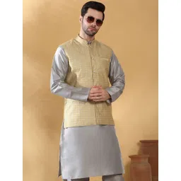 KRAFT INDIA Men Regular Kurta with Churidar image 3
