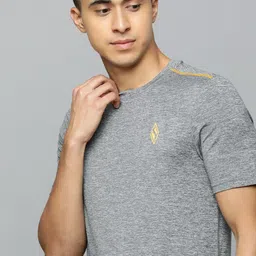 Skechers Men Grey GODRI SWIFT T-shirt-picture-21