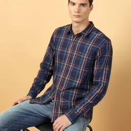 Wrangler Navy Cotton Regular Fit Checks Shirt image 4