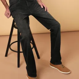 Wrangler Black Regular Fit Jeans image 4