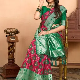 Mimosa Pink Woven Saree With Unstitched Blouse image 4