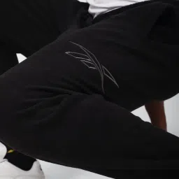 Reebok Black Regular Fit Sports Joggers image 4