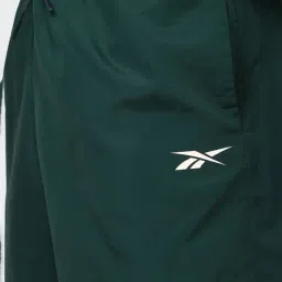 Reebok Green Regular Fit Sports Shorts image 4
