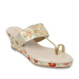 Mochi Women's Gold Toe Ring Wedges image 1