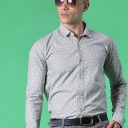 V-Mart Men Geometric Printed Spread Collar Cotton Formal Shirt-picture-37