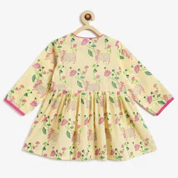 Campana 100% Cotton Full Sleeves Cows & Lotus Printed Kurta With Dhoti Pant Set - Off White & Green image 5