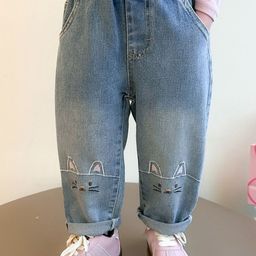 LULU & SKY Girls Tapered Fit High-Rise Slash Knee Light Fade Jeans-picture-45