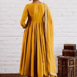 CANIZZARO Women Panelled Gotta Patti Kurta with Trousers & With Dupatta image 5