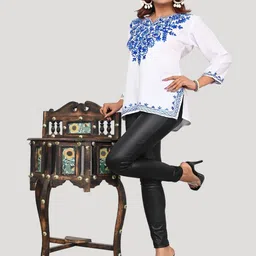 BLUE KART Floral Embroidered Chikankari Chikankari Kurti-image-98