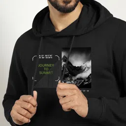 NOBERO Men Printed Hooded Sweatshirt image 4