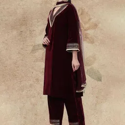 AVANSHEE Women Ethnic Motifs Embroidered Regular Thread Work Velvet Kurta with Trousers & With Dupatta image 4