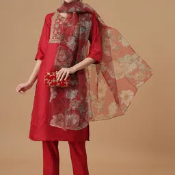 VredeVogel Women Floral Embroidered Kurta with Trousers & Dupatta-picture-32