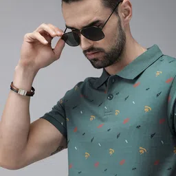 The Roadster Lifestyle Co Men Green Printed Pure Cotton Polo Collar T-shirt-image-95