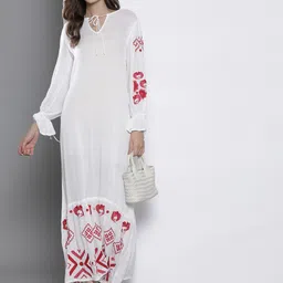 Boohoo Geometric Embroidered Tie-Up Neck Bell Sleeves A-Line Maxi Dress image 4