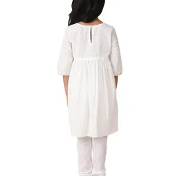 Fabindia Kids White & Orange Printed Kurta, Churidar with Dupatta image 2