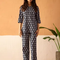 SANSKRUTIHOMES Women Pure Cotton Printed Night suit-image-49
