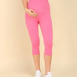 Zelena Ultrastretch Solid Yoga Maternity Capris With Pockets - Pink-image-48
