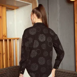 KASSUALLY Black Printed Oversized Shirt image 2