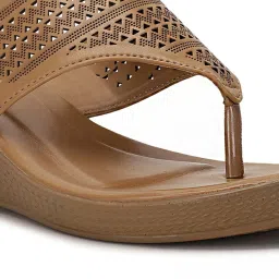 Bata Women's Tan Thong Wedges image 4