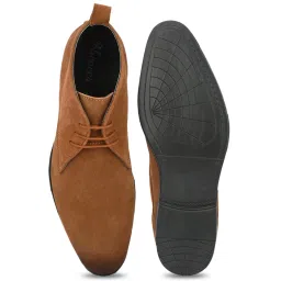 Shences Men's Tan Chukka Boots image 4