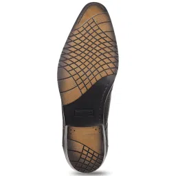 Metro Men's Black Derby Shoes image 4