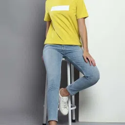 Calvin Klein Jeans Loose Light Blue Rinse Washed Mid Rise Jeans image 4