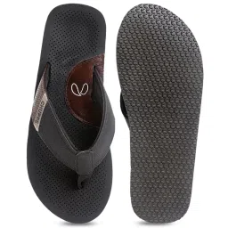 Chupps Men's Black Flip Flops image 4