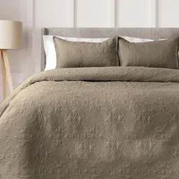 LABHAM Taupe Quilted 300 GSM King Bed Cover image 3