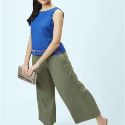 Akkriti by Pantaloons Olive Green Mid Rise Culottes image 4