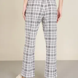 Dreamz By Pantaloons White Mid Rise Pyjamas image 2