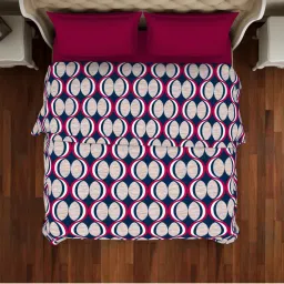 Welspun Navy & Maroon Microfibre 120 GSM Double Quilt Set (1 Quilt & 2 Pillow Covers) image 3