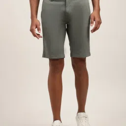 Lindbergh Olive Regular Fit Shorts image 1