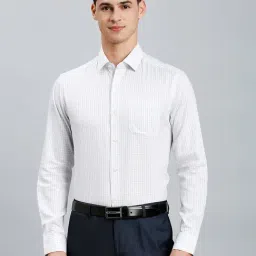 Reid & Taylor White Cotton Regular fit Checks Shirt-picture-21