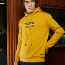 Campus Sutra Yellow Regular Fit Printed Hooded Sweatshirt image 3