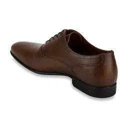 Red Tape Men's Brown Oxford Shoes image 4