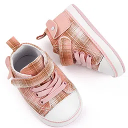 KIDLINGSS Checked Velcro Closure Booties - Light Pink image 5