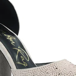 London Rag Women's Beige Ankle Strap Sandals image 4