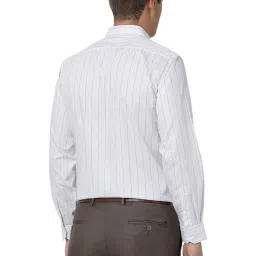 Van Heusen White Regular Fit Stripes Shirt image 2